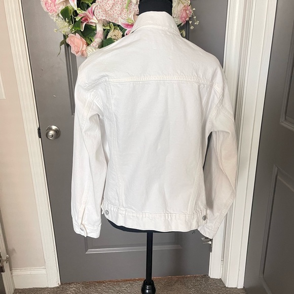 Old Navy White Denim Jacket Size 12 - Picture 3 of 5